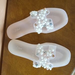 NWOT J. Mark Embellished Jelly Slides